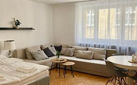 Tomasza Street Main Square Apartment